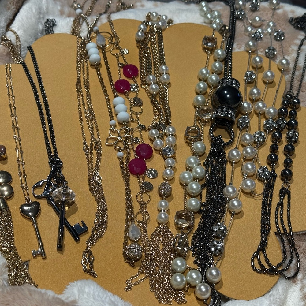 Elegant Multi-Color Necklace Set